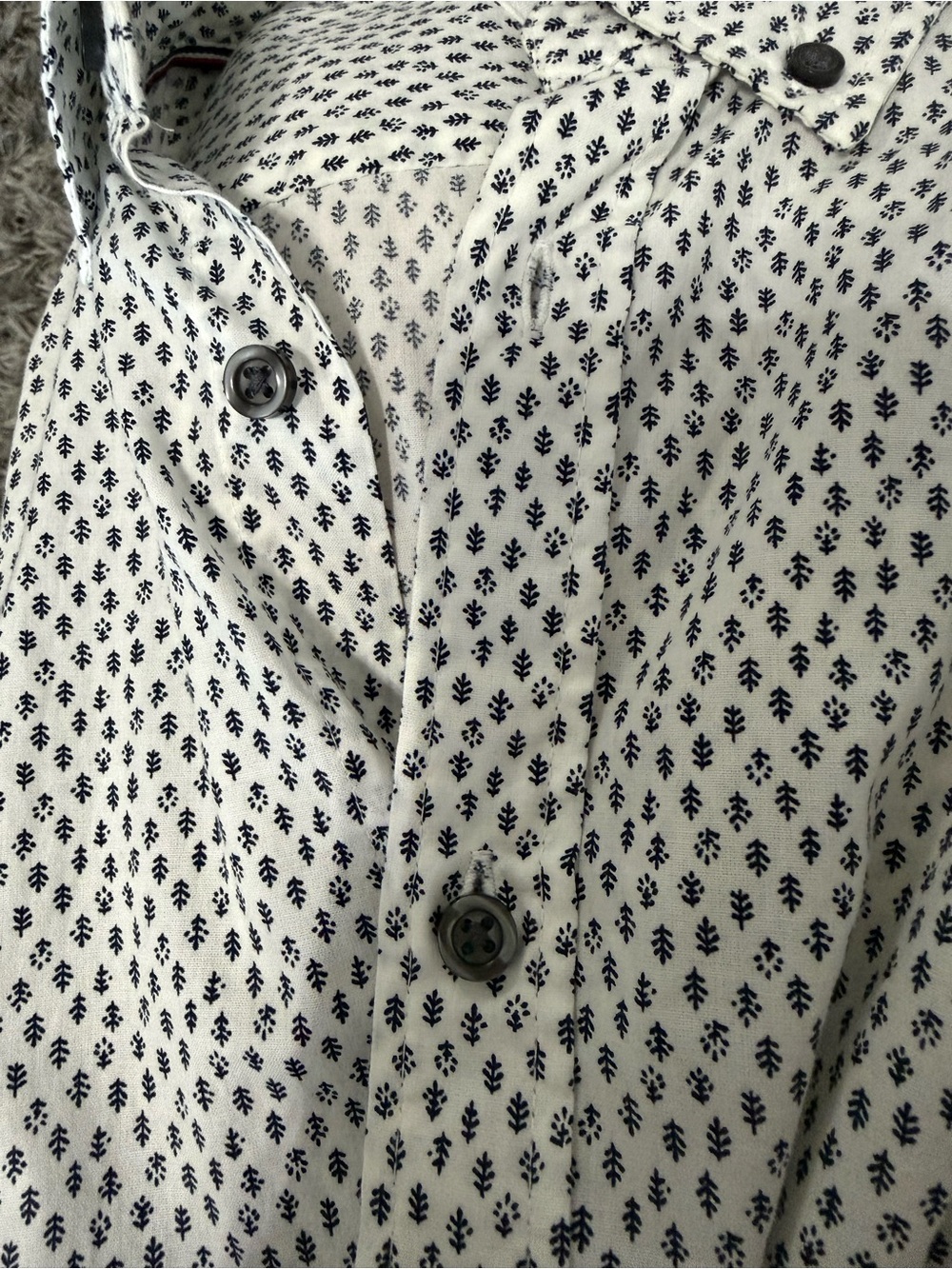 Tommy Hilfiger White Shirt with Black Micro Dot Print - Picture 5 of 5